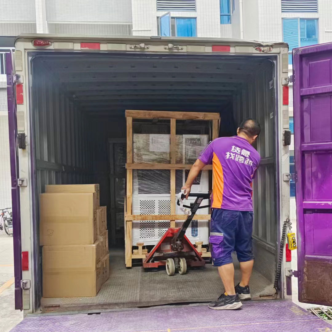 紫外線老化試驗箱，恒溫恒濕試驗箱，高溫老化箱，3臺發貨青島第